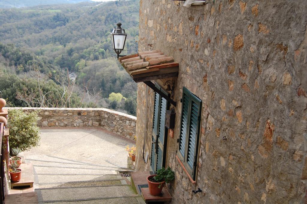 Emily House Montecerboli Exterior photo